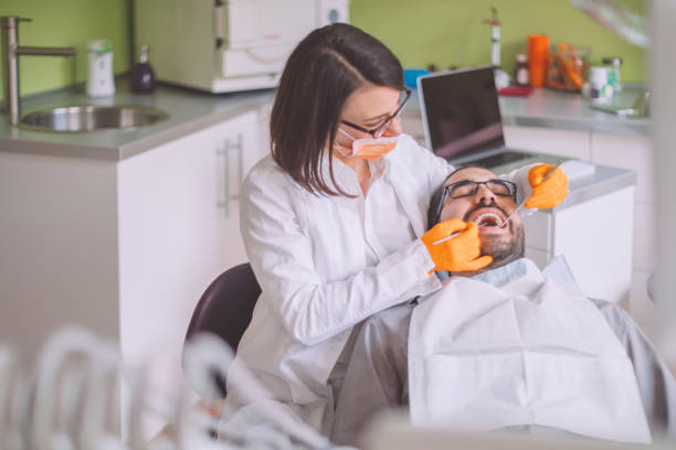 Best Emergency Tooth Extraction in Rushvle, IL